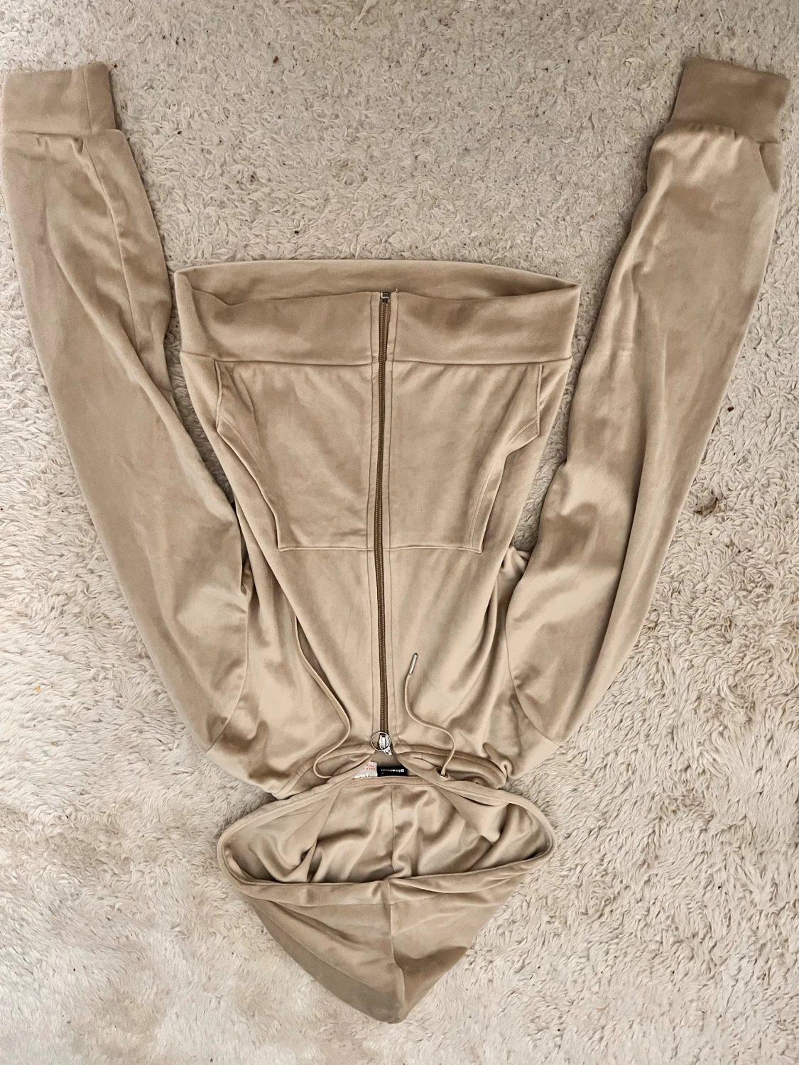 Beige croppad hoodie i velour - 1