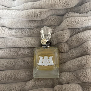 Juicy parfym - Säljer nu min Juciy parfym för billigt pris! ❤️‍🔥