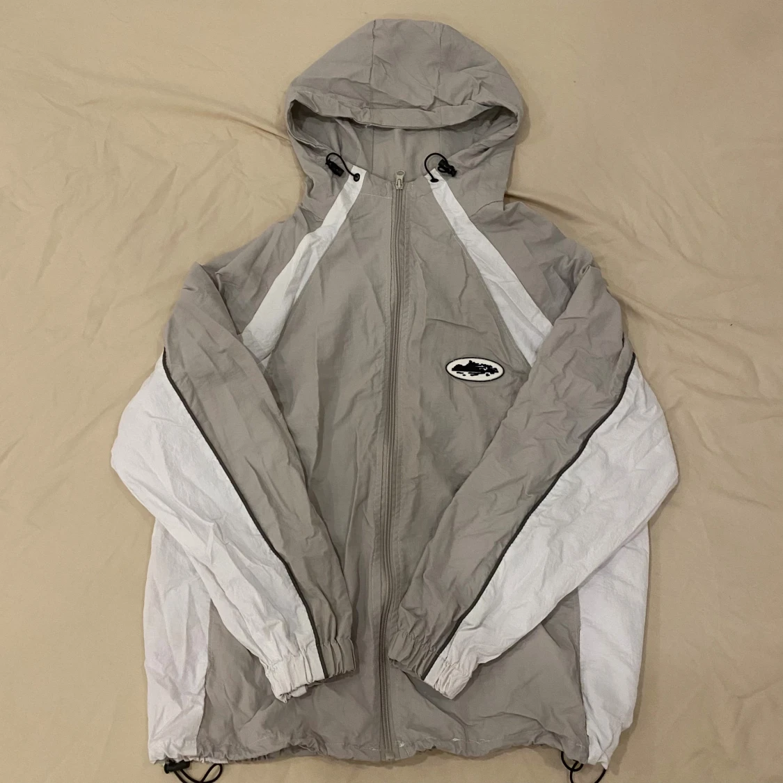 Vindjacka från Corteiz