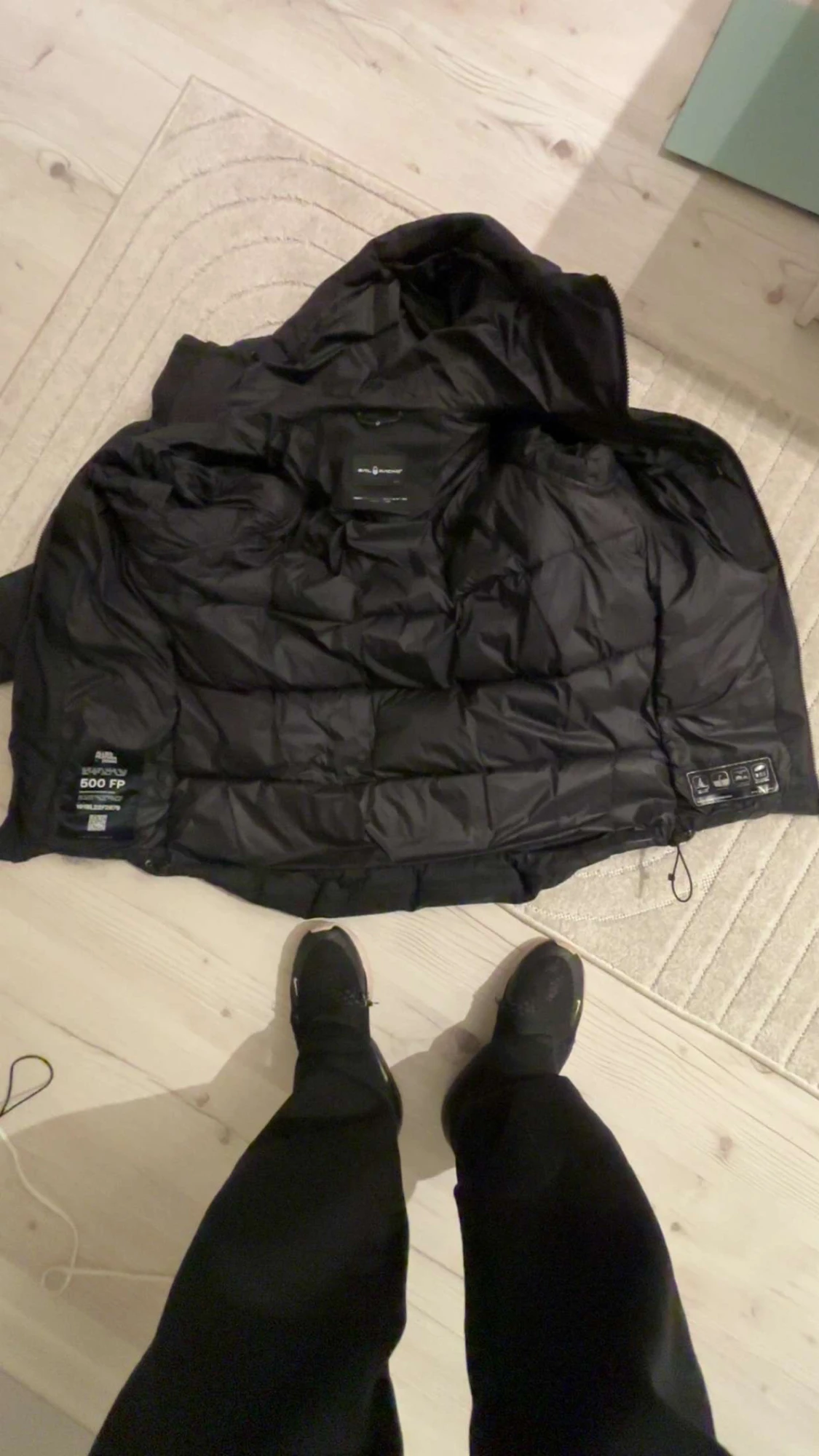 Svart pufferjacka från Sail racing. - 6