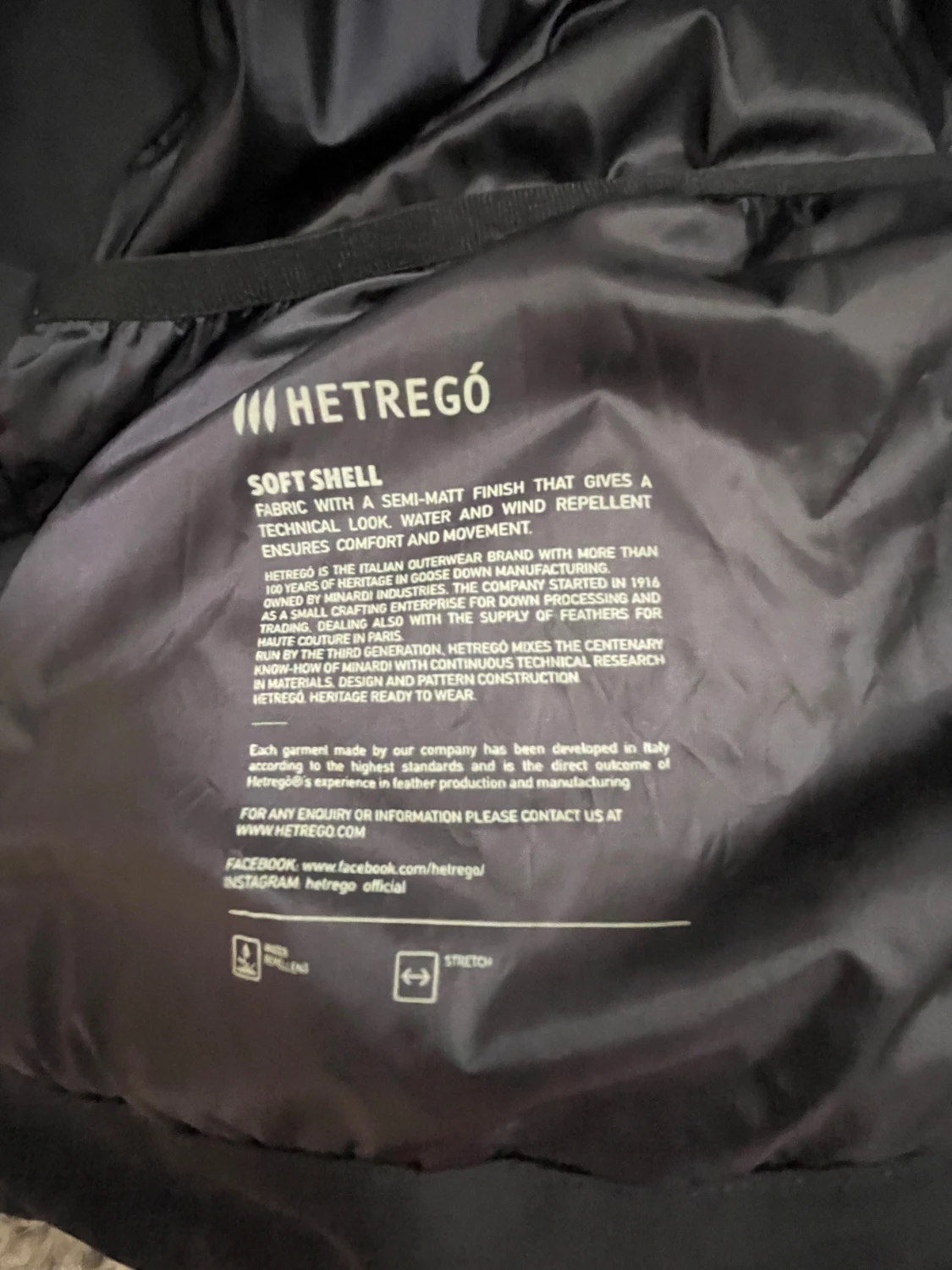 Mörkblå dunjacka med huva från Hetregó - 4