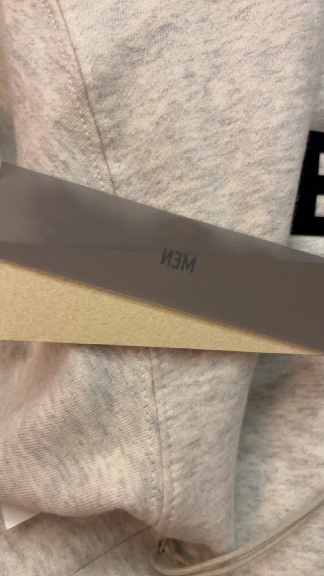 Essentials Fear of God vit hoodie oanvänd ny med prislapp - 4