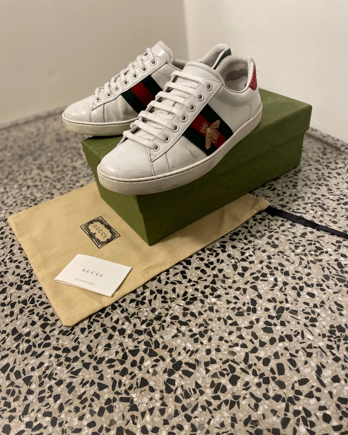 Gucci Ace sneakers med broderad bi - 1