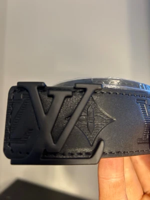 Svart bälte  - Svart bälte 105cm