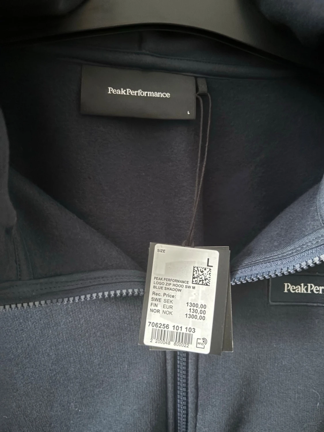 Peak Performance hoodie i st L - 3