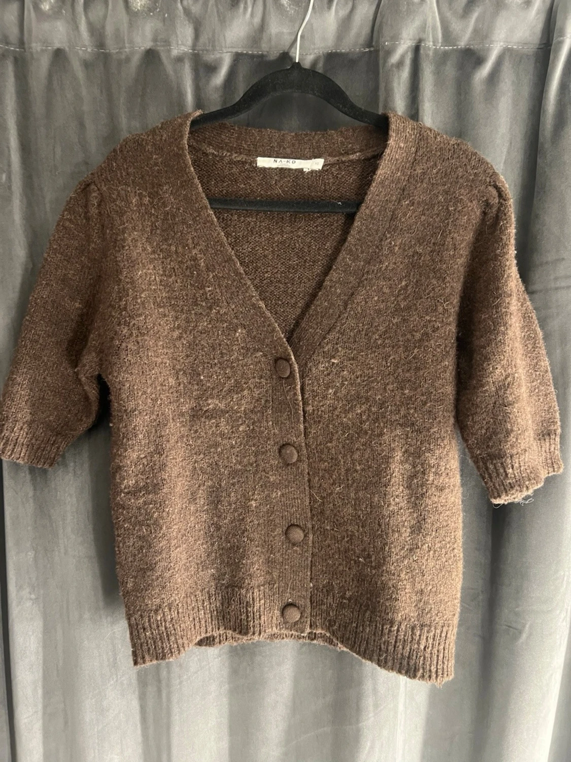 Brun stickad kofta från NA-KD - 2