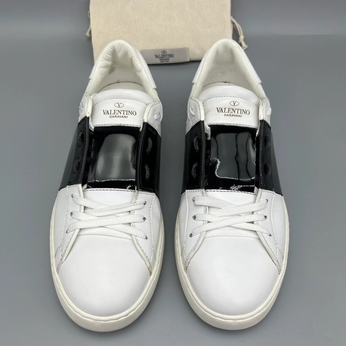 Valentino Open Sneaker Patent Svart - 1