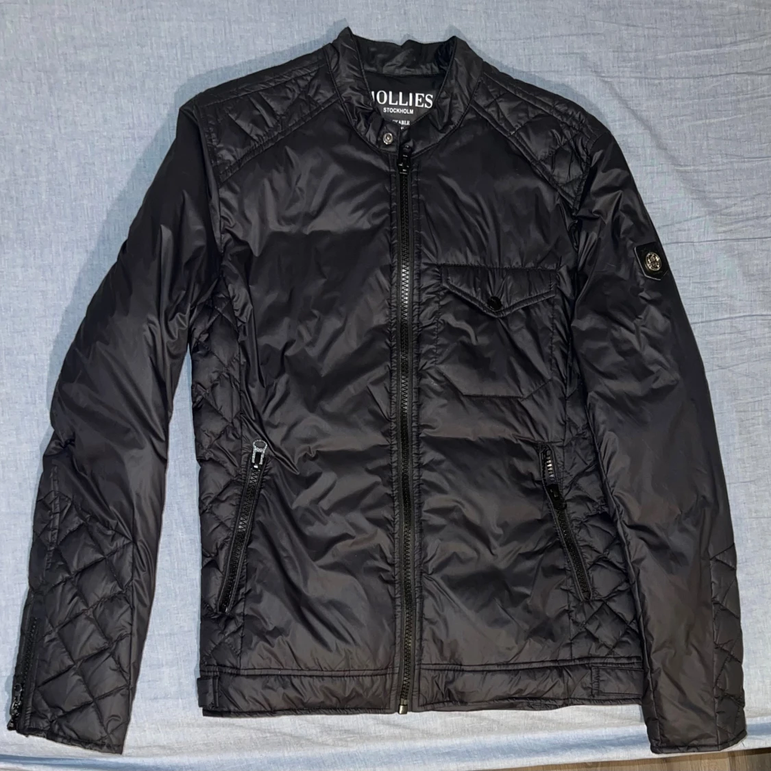 Svart lättviktsdunjacka Hollies S