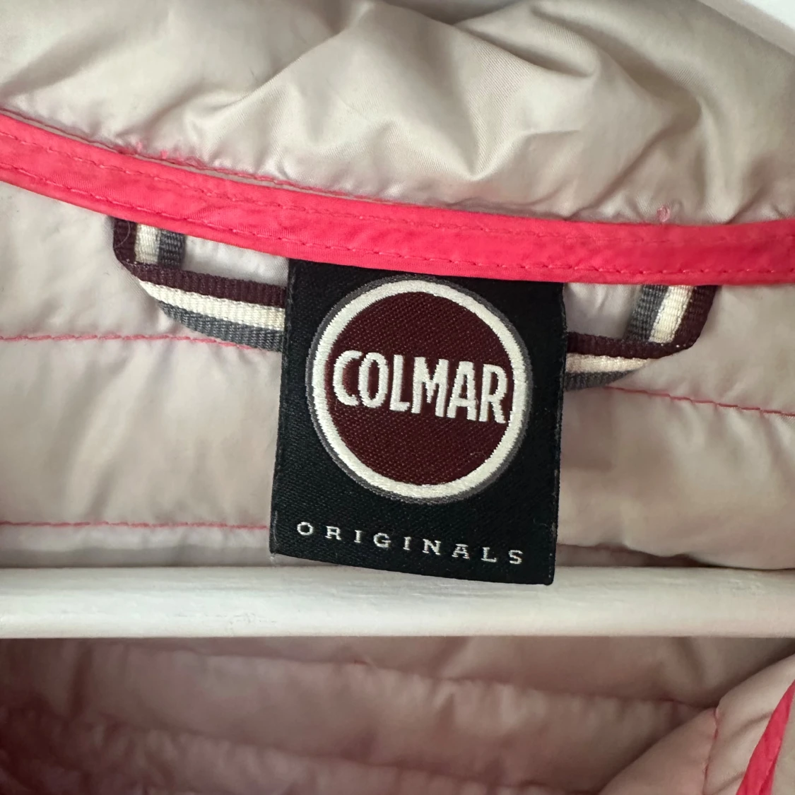 Rosa pufferjacka från Colmar - 2