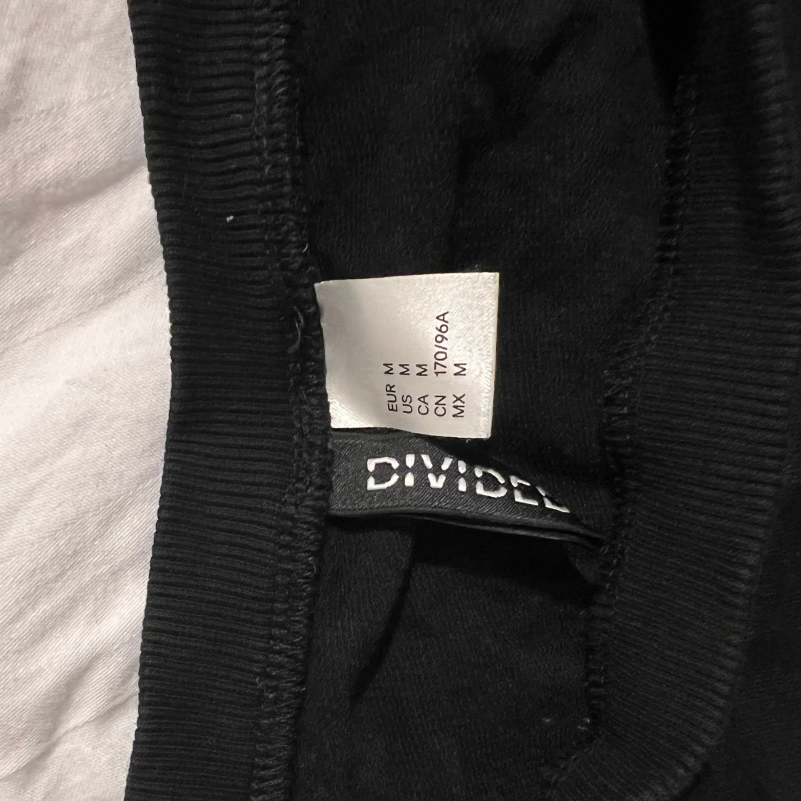 Svart långärmad tröja från H&M Divided - 3