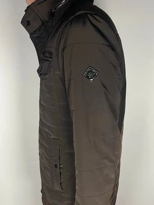 J.Lindeberg field jacket - Säljer en riktigt snygg och trendig J.Lindeberg field jacket i fint skick, storlek M, vid frågor är det bara att skriva //Gramenti