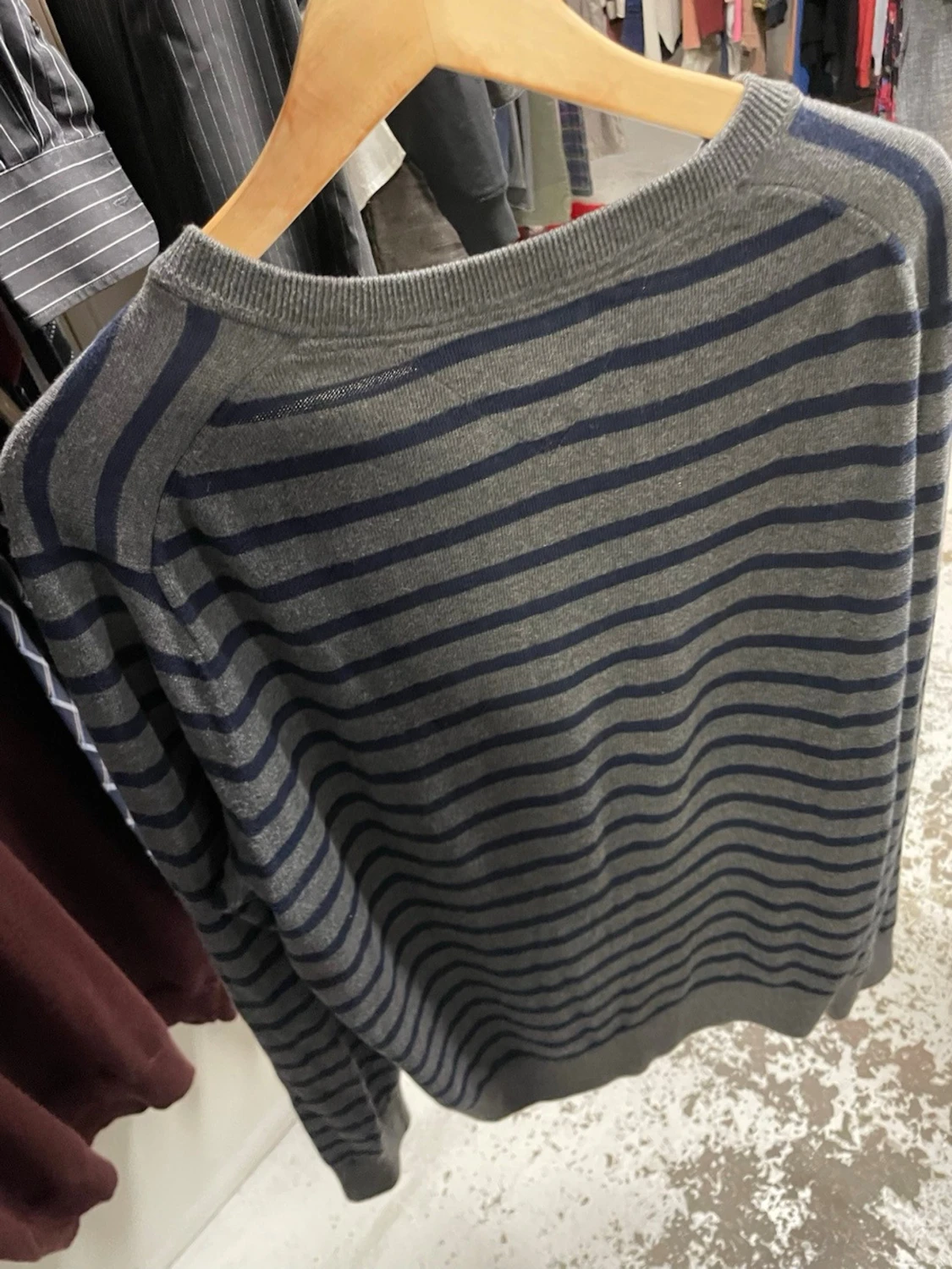 Randig grå tröja från Tommy Hilfiger - 1