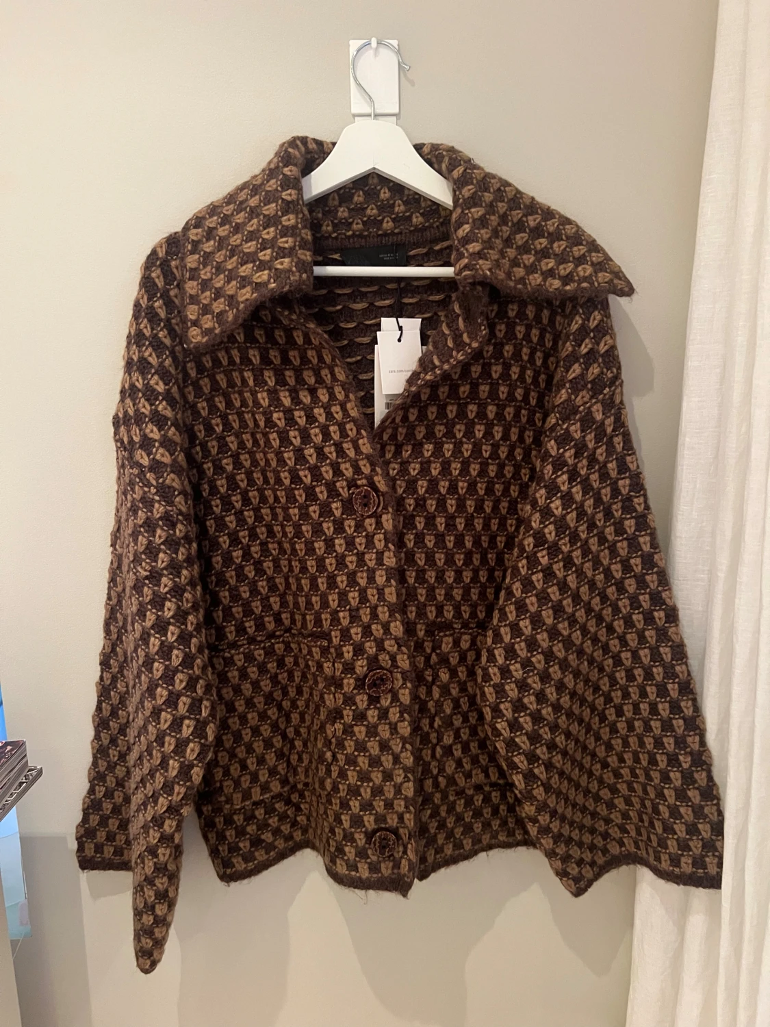 Stickad kofta/jacka  - 1