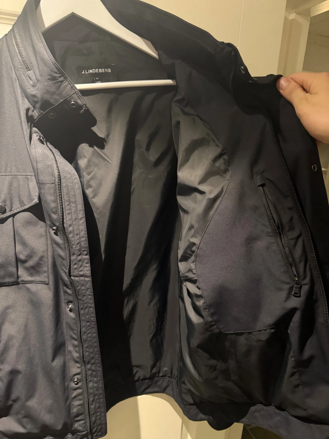 Svart vindjacka från J.Lindeberg - 1