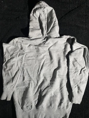 Champion tröja - Grå basic tröja men väldigt skönt material 