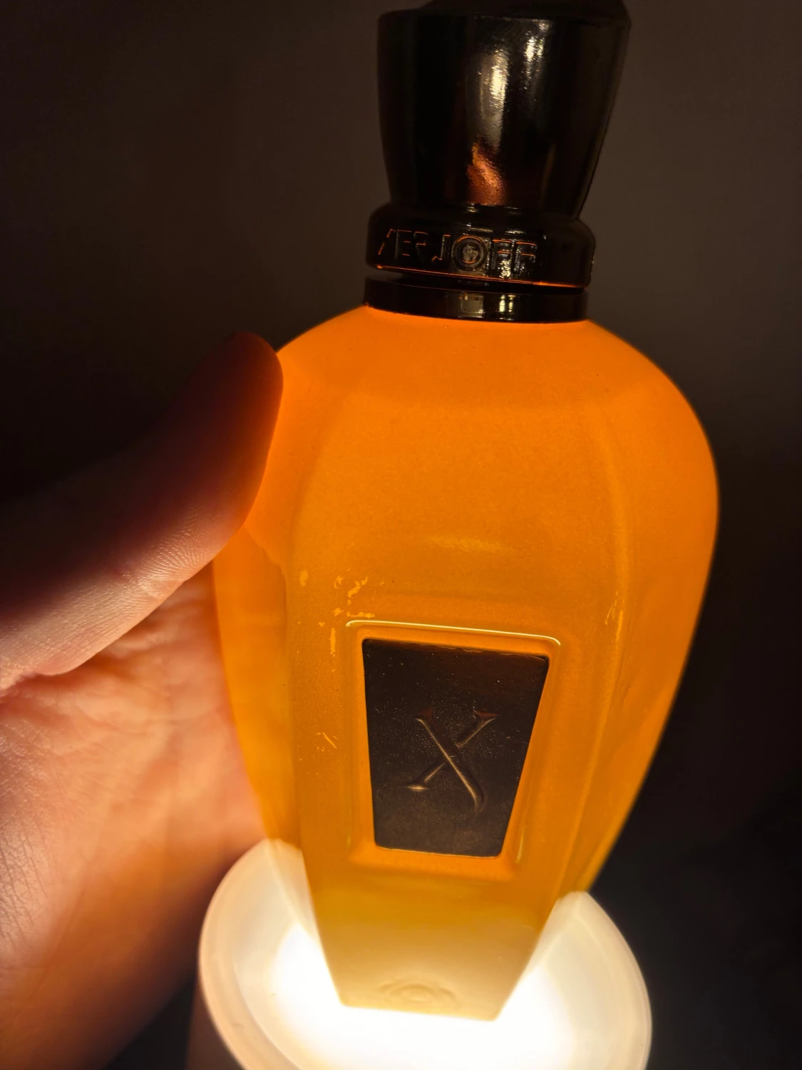 Färgstark Xerjoff parfymflaska - 1