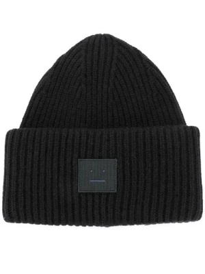 Svart ribbad mössa från Acne Studios - Använd ett fåtal gånger och i väldigt bra skick!! Köpt för 1500kr🤍🤍Skriv vid frågor