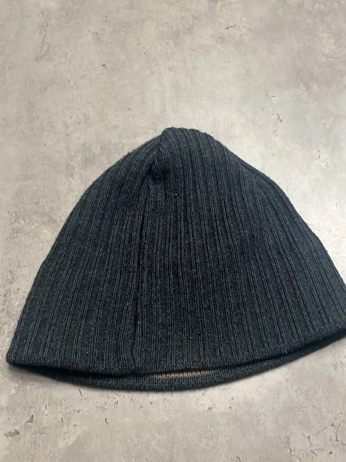 Lyle & Scott mössa - 2