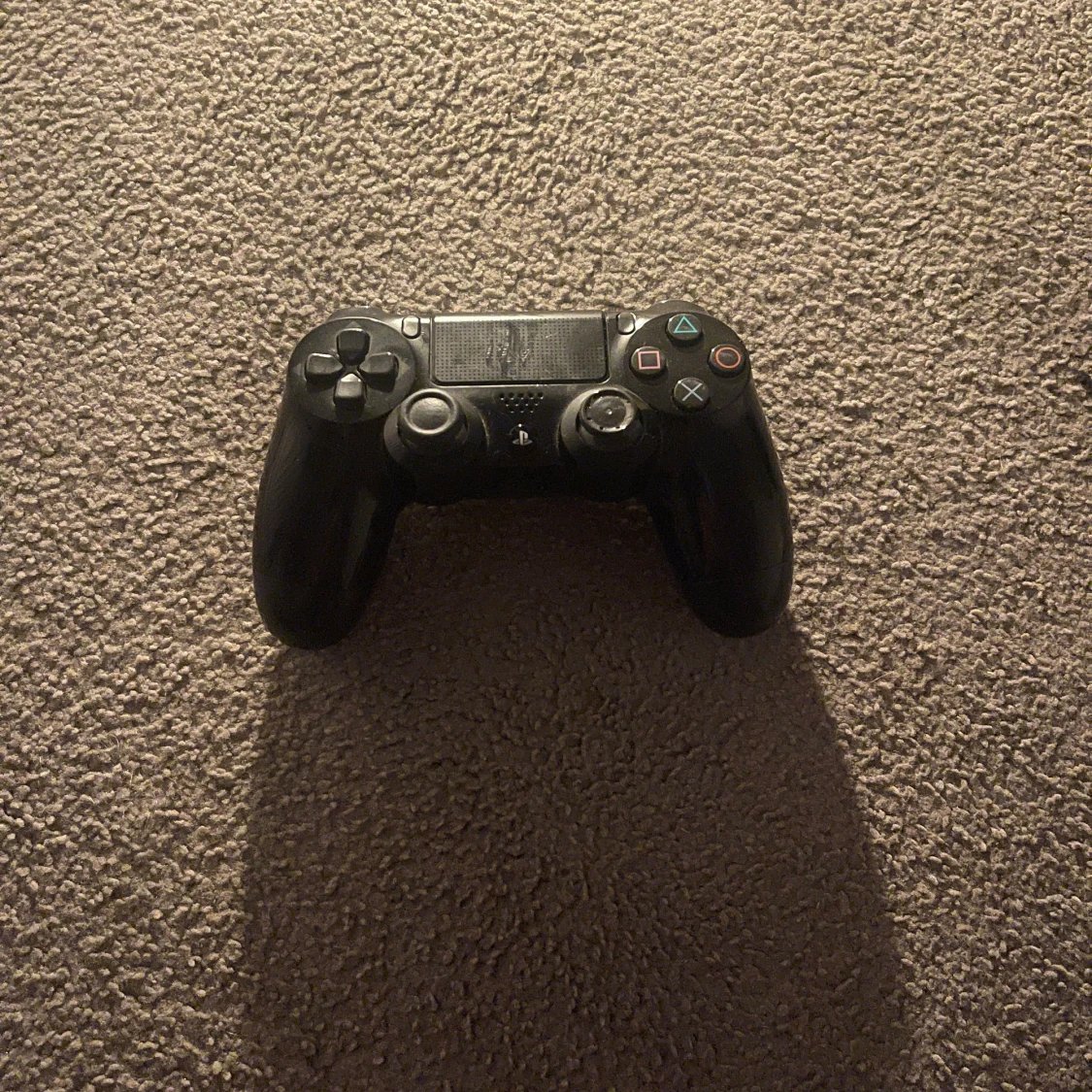 PlayStation 4 Slim - 2