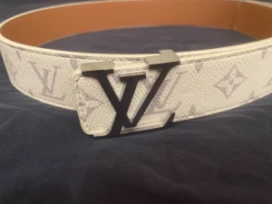 Vitt bälte - 110 cm