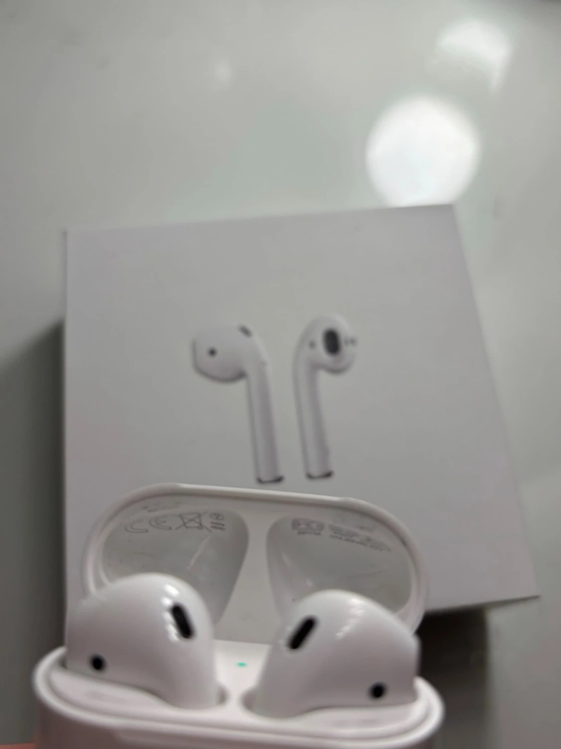 Apple AirPods (2nd generation) - 1