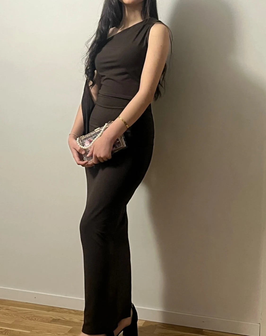 Svart oneshoulder långklänning - 1