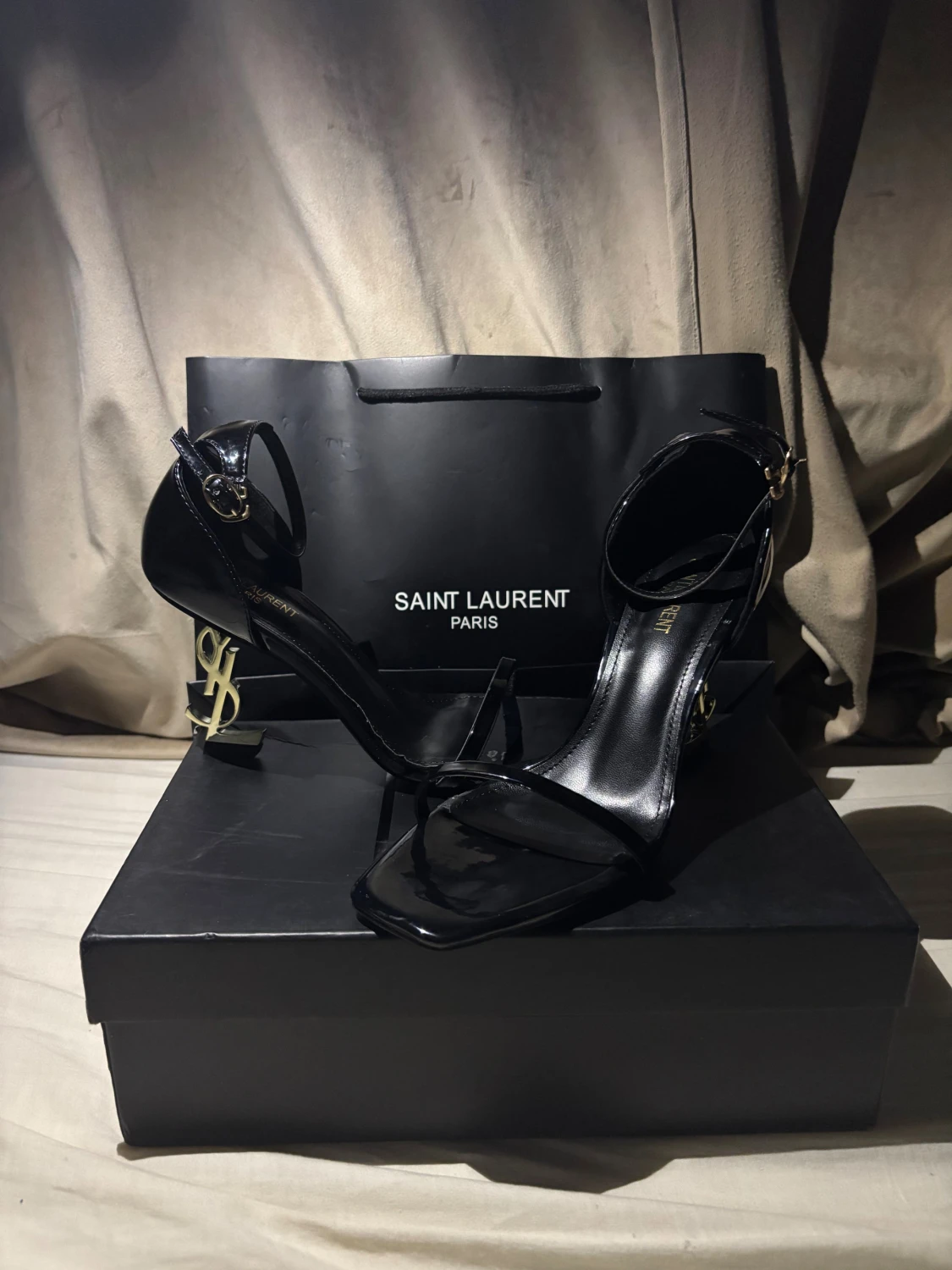 Saint Laurent klackar - 2