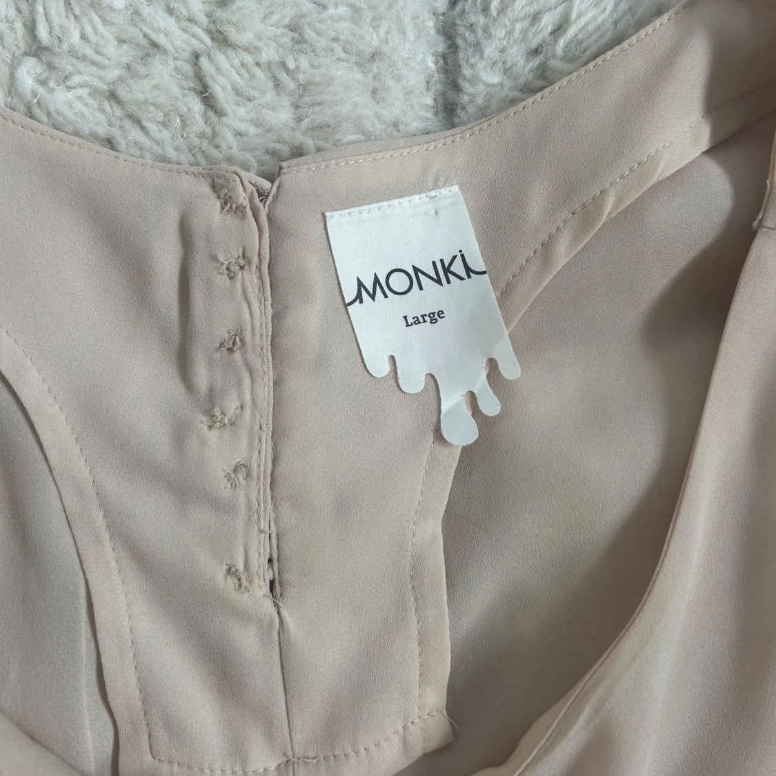 Beige blus från Monki - 3