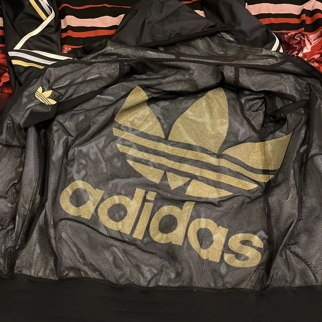 Svart Adidas vindjacka med huva S - 3