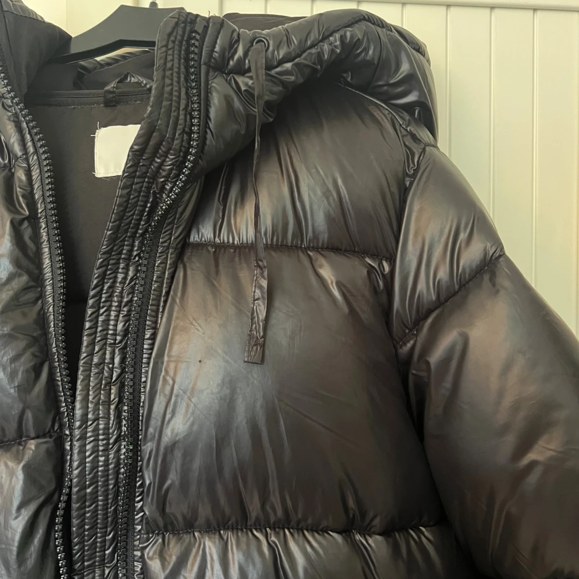 Svart pufferjacka från H&M - 2