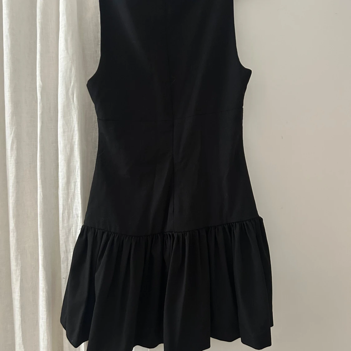 Svart kort klänning från Zara - 2