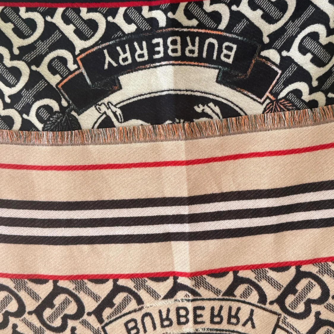 Burberry halsduk med logomönster - 4