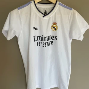 Real Madrid Benzema #9 fotbollströja - real madrid fotbolls tröja 