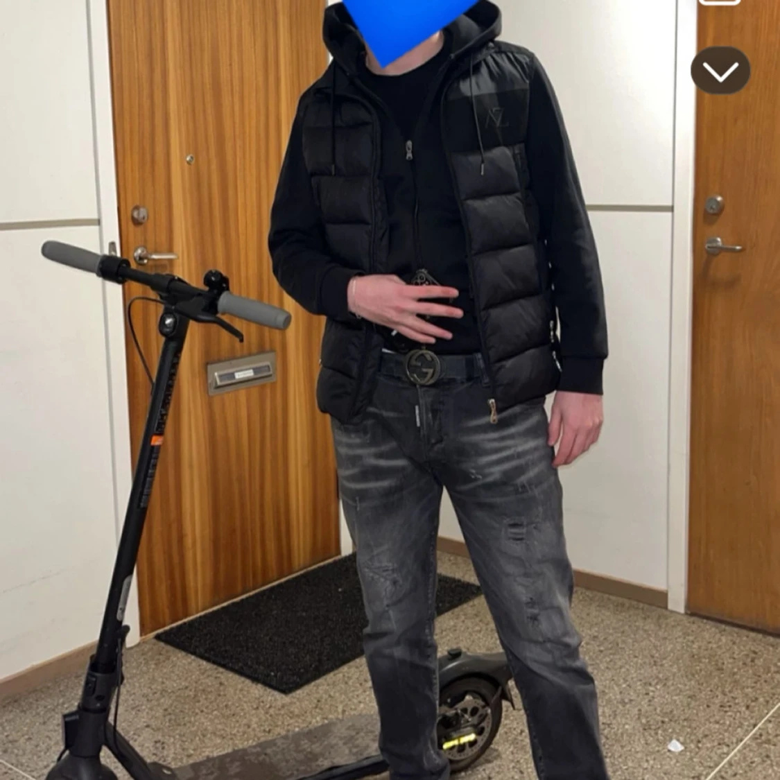 Svarta Dsquared2 jeans med slitningar