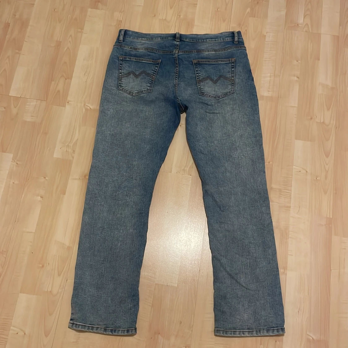 Blå jeans från Montén, rak modell - 1