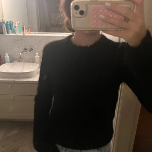 Hm premium quality stickad tröja - så lurvig o najs!!! nypris runt 1000kr