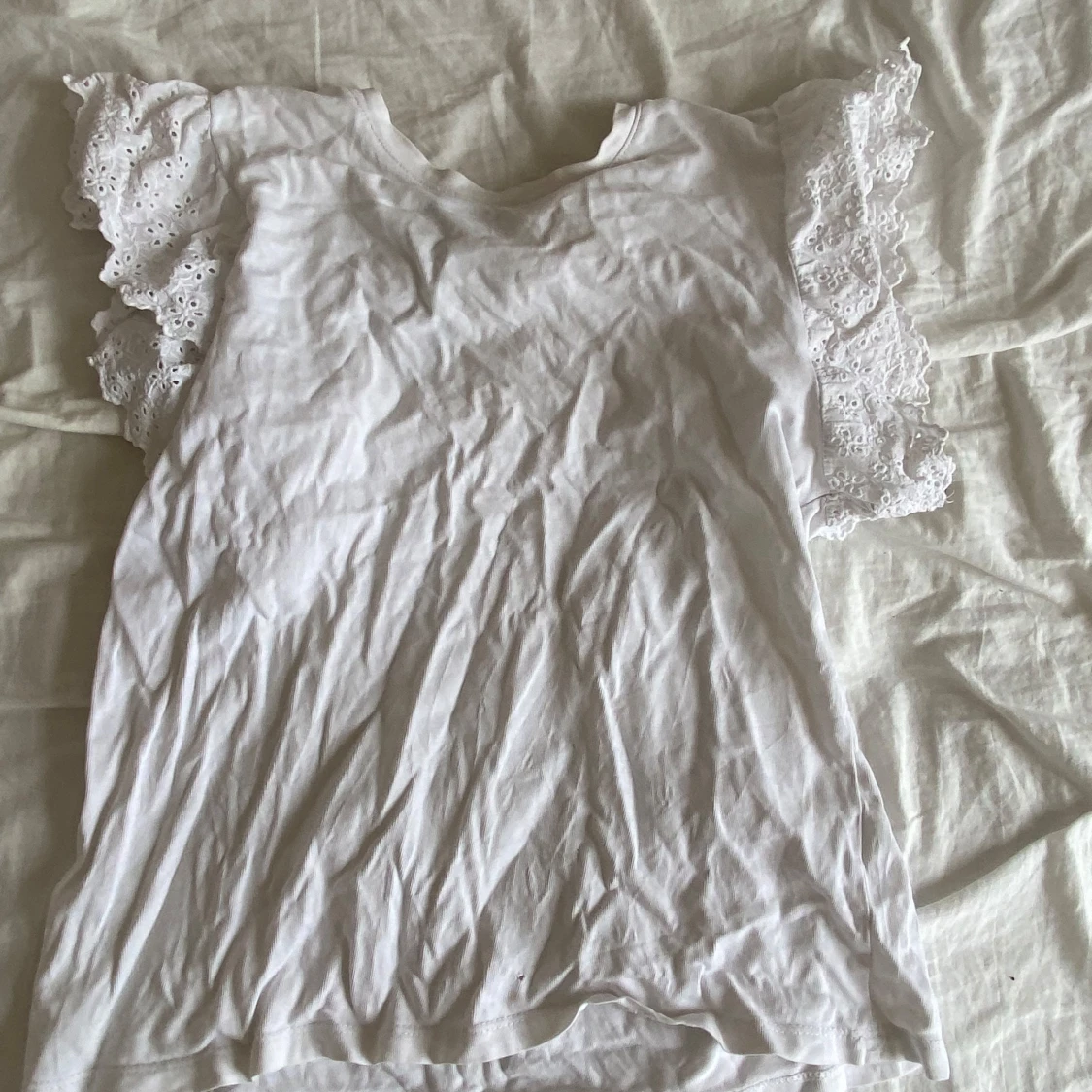 Vit blus med spetsärmar från Zara - 1