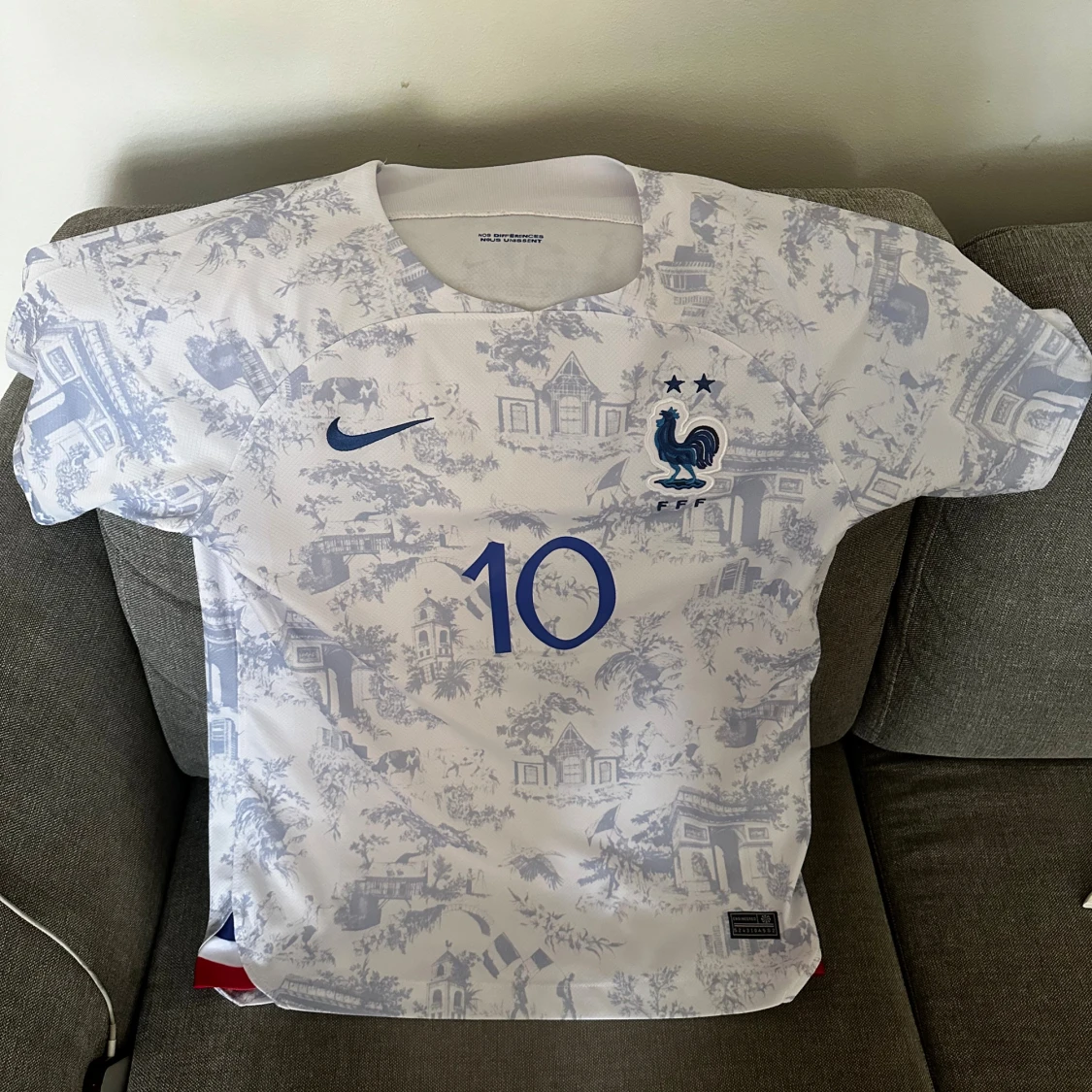 Frankrike Mbappé #10 fotbollströja Nike