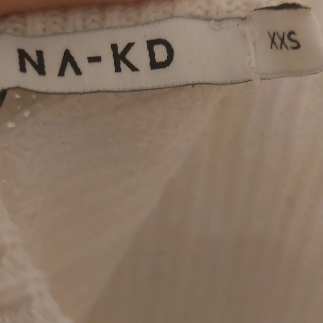 Vit stickad open back tröja från NA-KD - 2