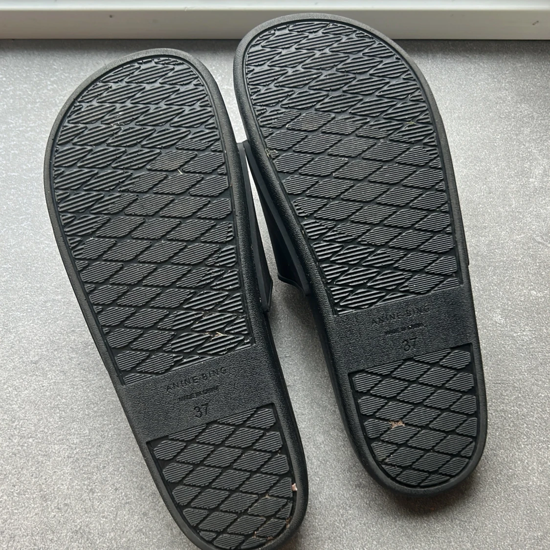 Svarta sandaler från Anine Bing - 1