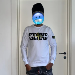 Philipp Plein mössa  - Helt ny,fin replika med grym kvalitet. One size. Pris: 449kr. Först till kvarn som gäller. Skickas direkt inom 24h