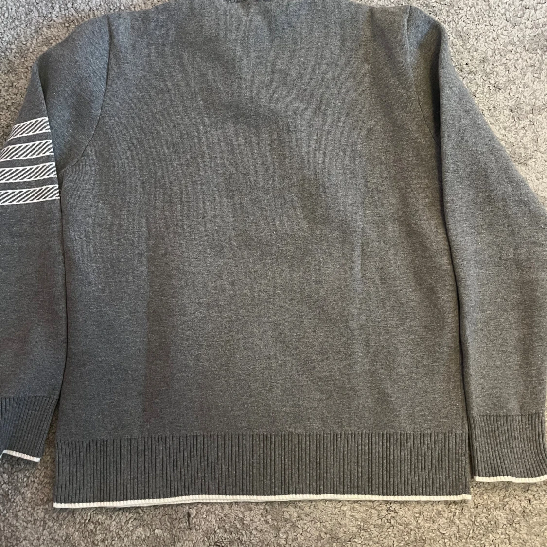 Grå tröja med ankare från Thom Browne - 1