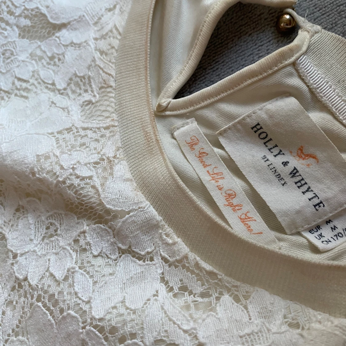 Vit spetsblus från Holly & White - 2
