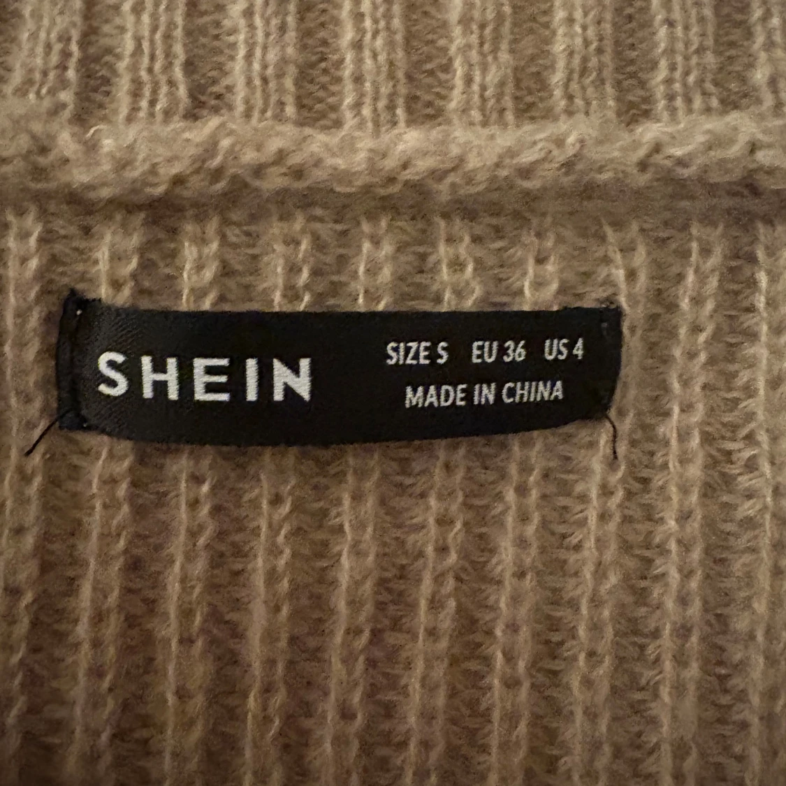 Beige stickad tröja - 3