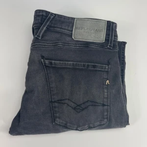 Lanvin skor  - Hej! Säljer nu dessa sjukt snygga lanvin skor. Skorna är nya! Har begränsat antal boxar och dustbag. Hör av dig vid frågor. 