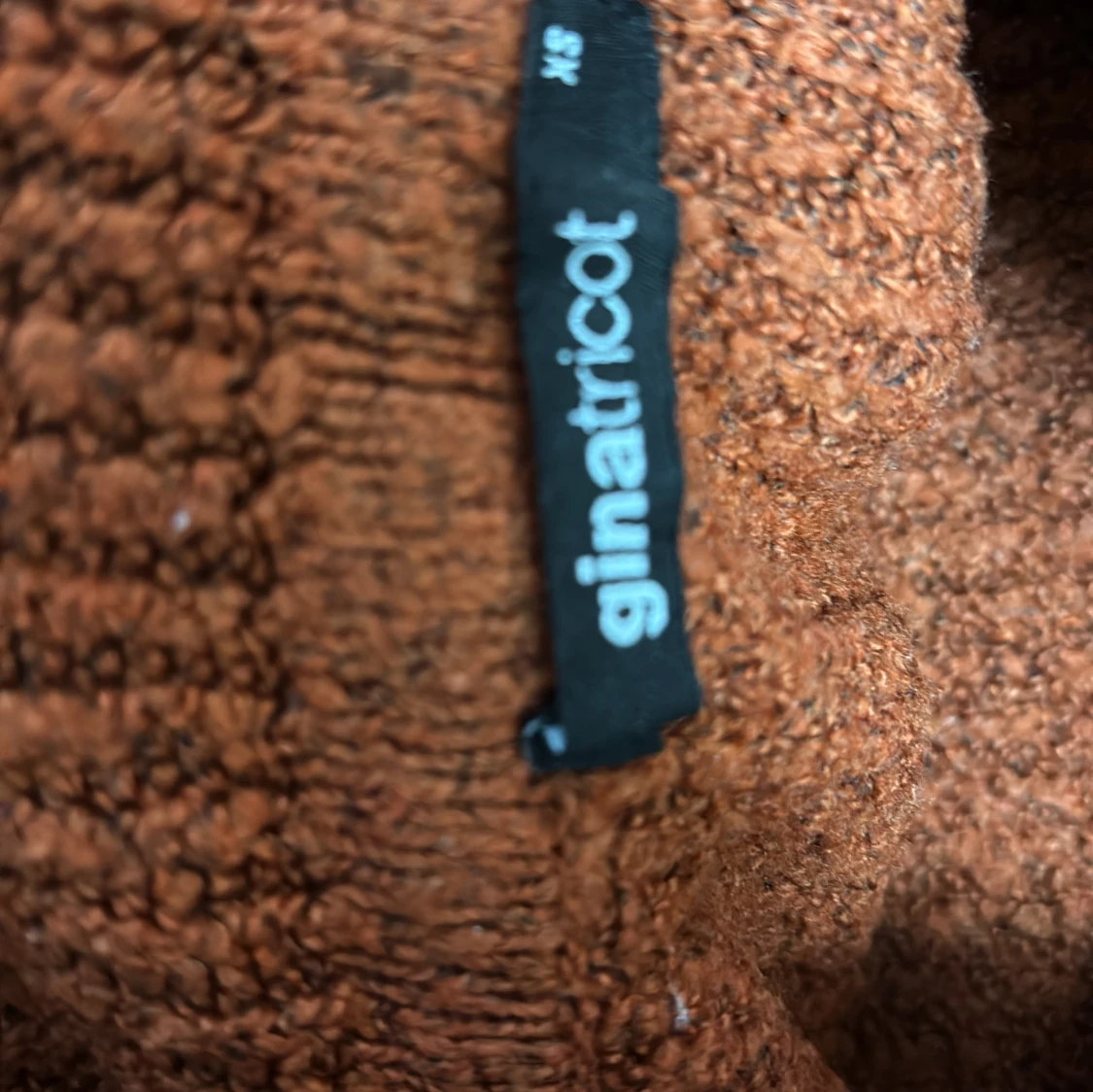 Rostbrun stickad  Gina Tricot - 2