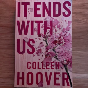 It Ends With Us - En gripande och känslosam roman om Lily, som kämpar för sitt drömliv och ställs inför svåra val när kärlek, relationer och förflutna kolliderar. Perfekt för unga vuxna som gillar starka berättelser om kärlek, mod och att hitta sig själv.