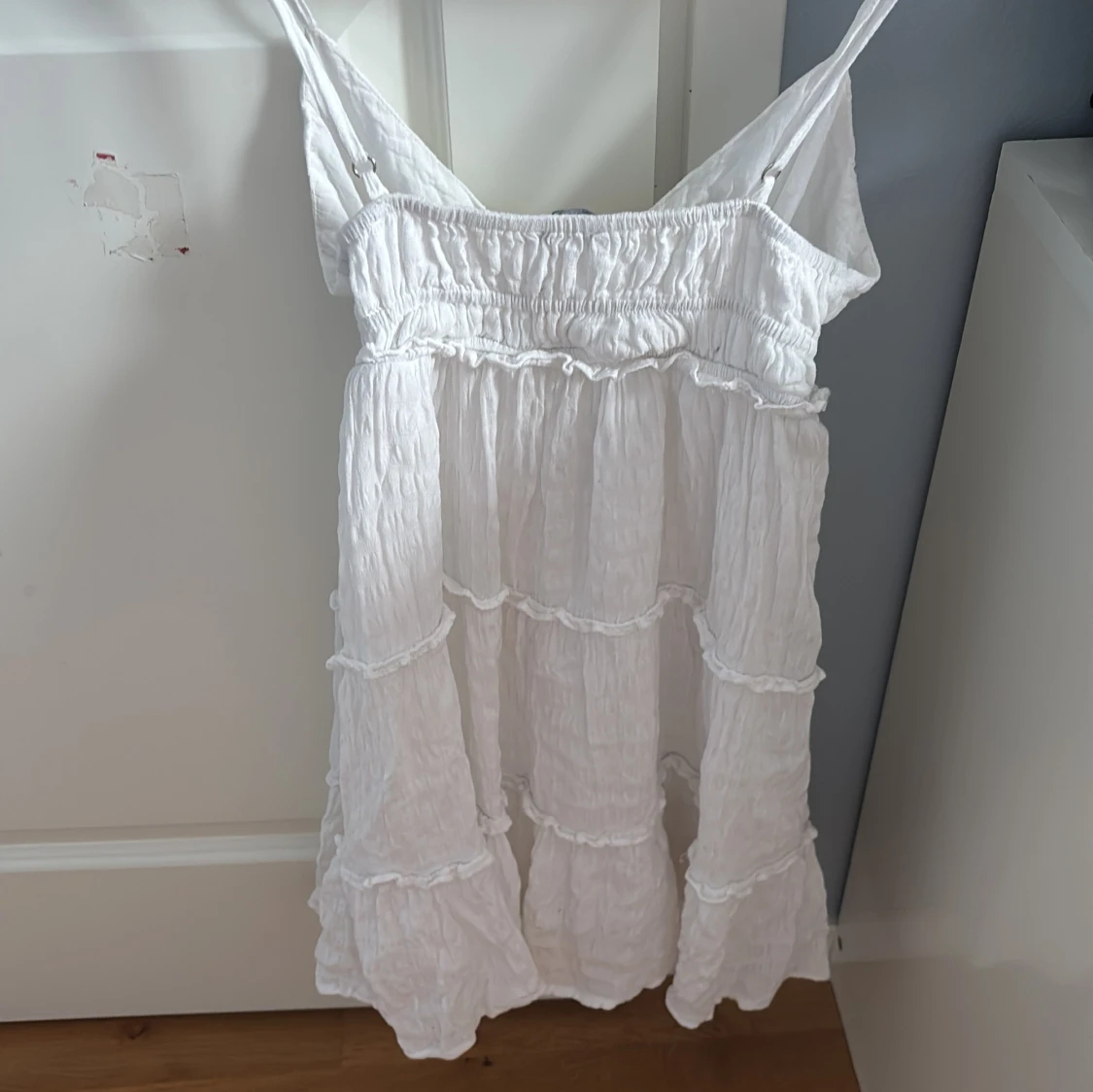 Vit omlottklänning från Bershka XS - 3