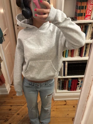Grå hoodie - Jätte mysig grå hoodie!