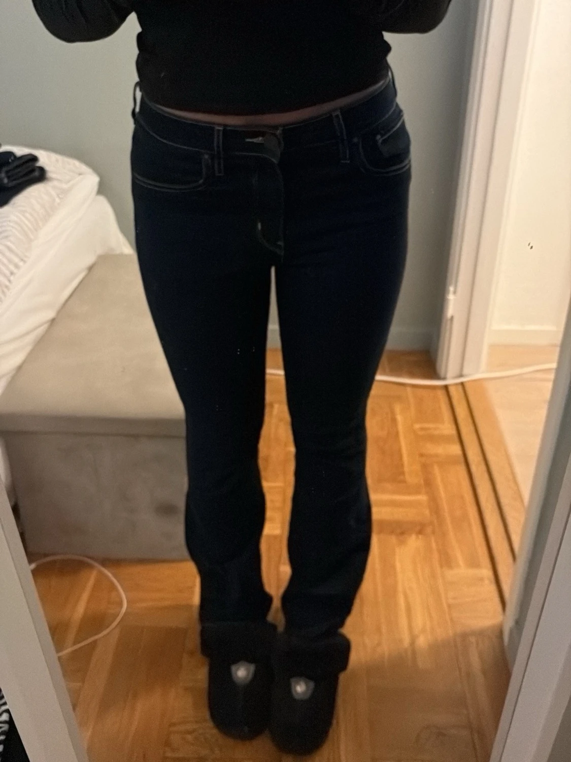 Levi's 725 High Rise Bootcut Jeans